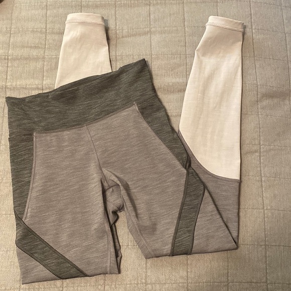 Lululemon Early Extension High Rise Legging - Picture 2 of 12